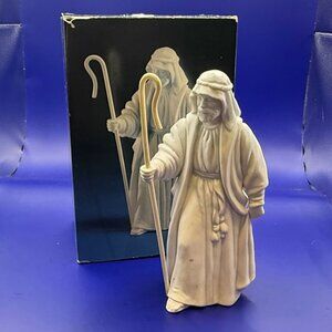 Vintage Avon Nativity Collectible THE SHEPHERD Porcelain‎ Figurine 1983